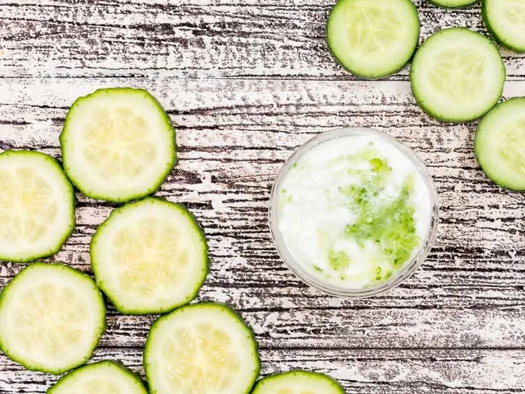 Cetriolo grattugiato e yogurt