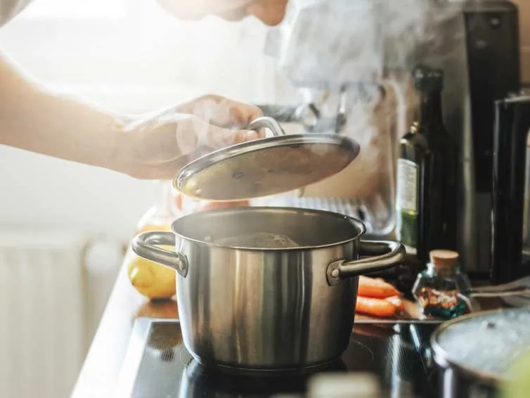 O que cozinhar rapidamente: um guia para preparar deliciosos pratos iranianos 2 massa simples