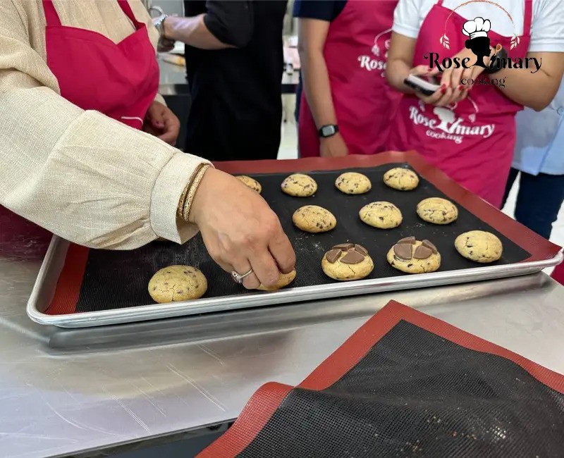 آموزش آشپزی حرفهای در اصفهان ؛ از آغاز تا مدرک بینالمللی 2 آموزش آشپزی حرفه ای در اصفهان ؛ از آغاز تا مدرک بین المللی تصویر 3