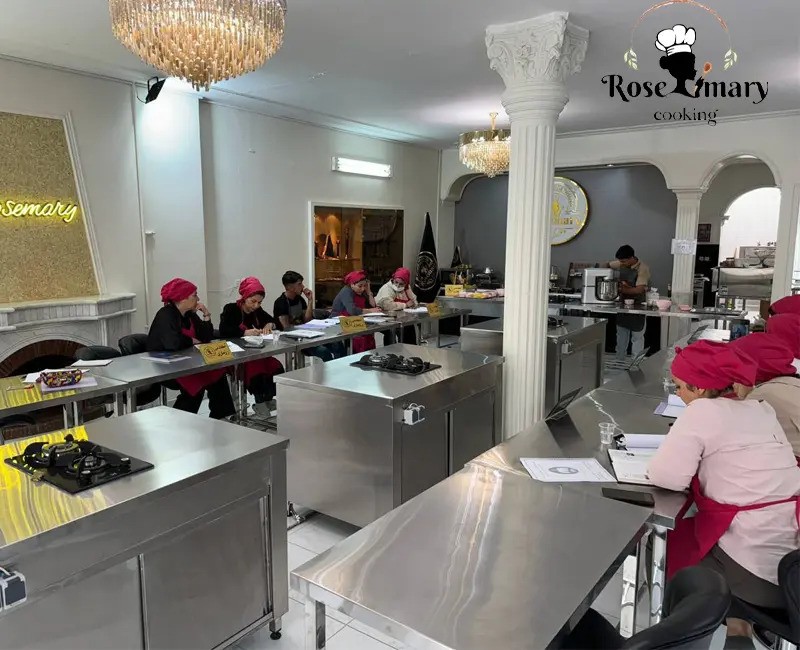 آموزش آشپزی حرفهای در اصفهان ؛ از آغاز تا مدرک بینالمللی 1 آموزشگاه اشپزی در اصفهان