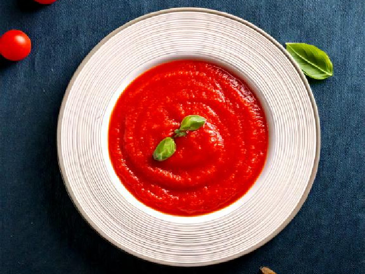 طرز تهیه انواع پیتزا خانگی: 45 دستور پیتزای آسان و خوشمزه 5 طرز تهیه سس گوجه پیتزا