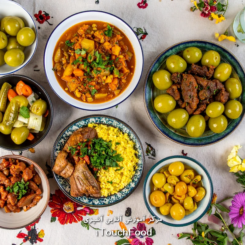 7 دستور پخت با گوجه سبز برای بهار + ترفندهای آشپزی 1 مقدمه: جادوی گوجه سبز در آشپزی بهاری