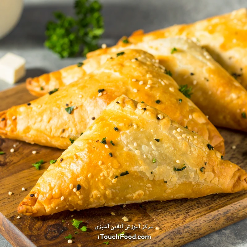 طرز تهیه انواع بورک خانگی خوشمزه و ساده | +10 دستور پخت آسان 1 اهمیت پخت بورک در خانه بدون ابزار حرفهای